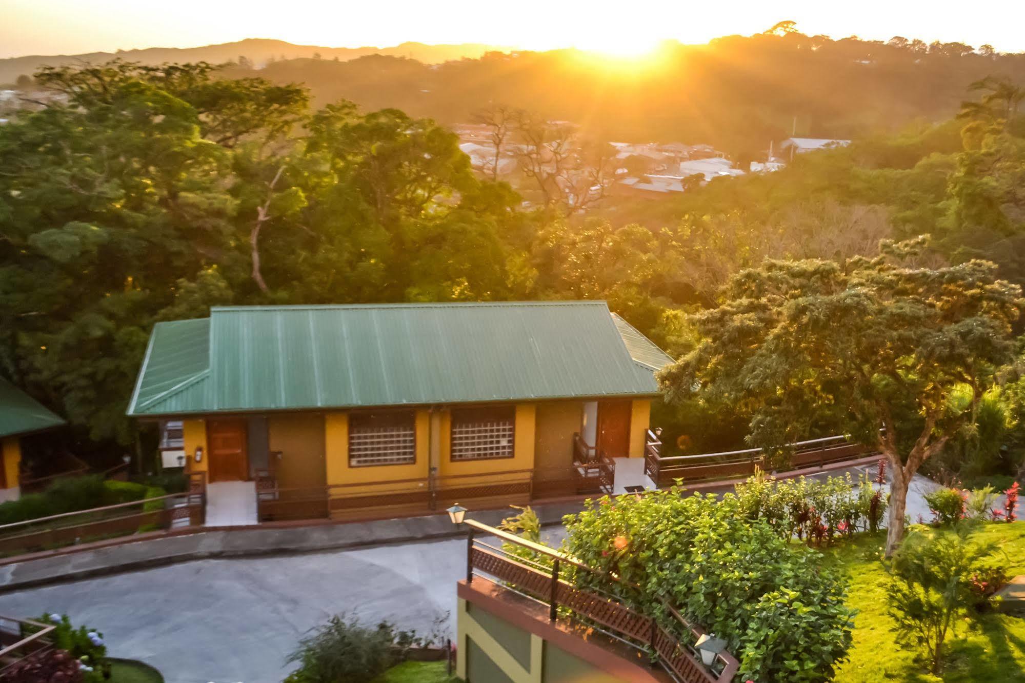 Ficus Lodge Monteverde Exterior photo